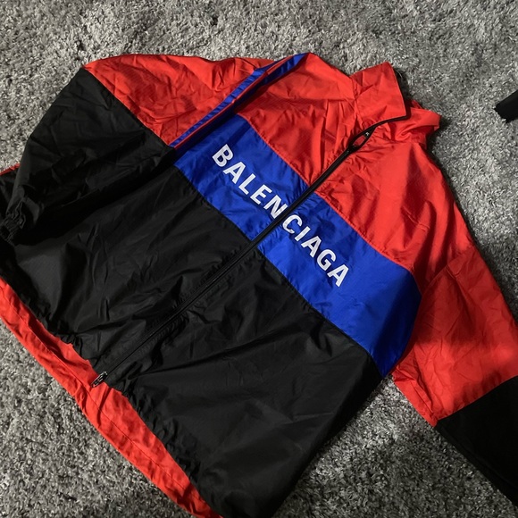 Never before worn balenciaga rain jacket - Picture 2 of 3